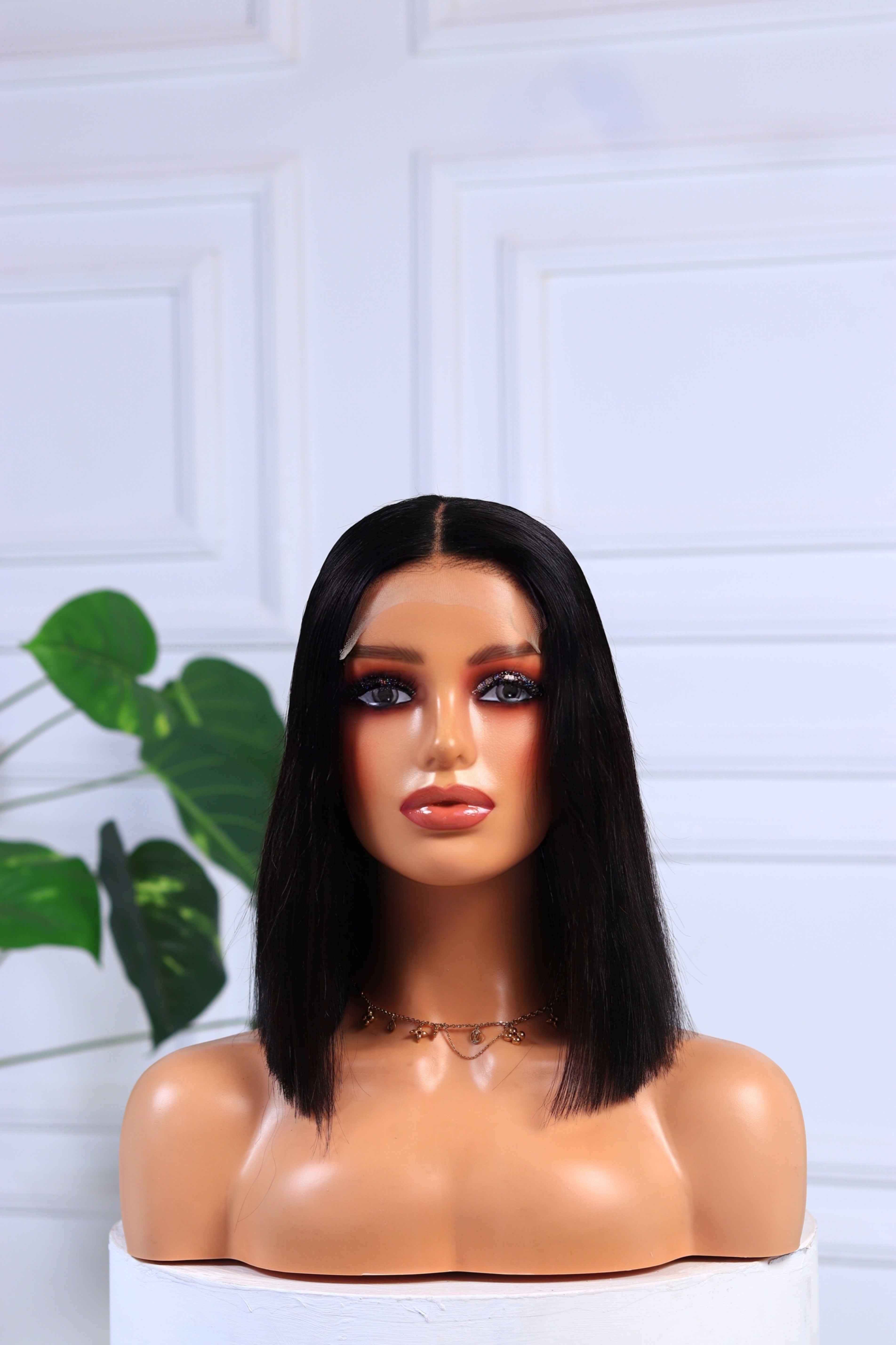 Vietnamese straight Bob 10"